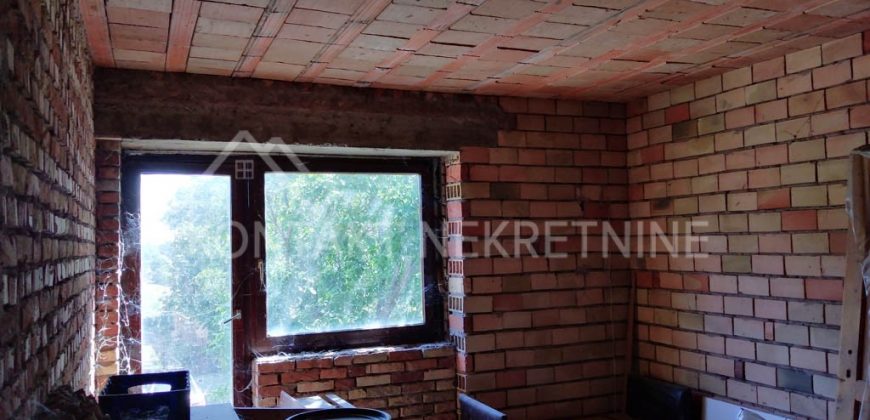 Kuća Na Sprat U Najlepšem Delu Rume