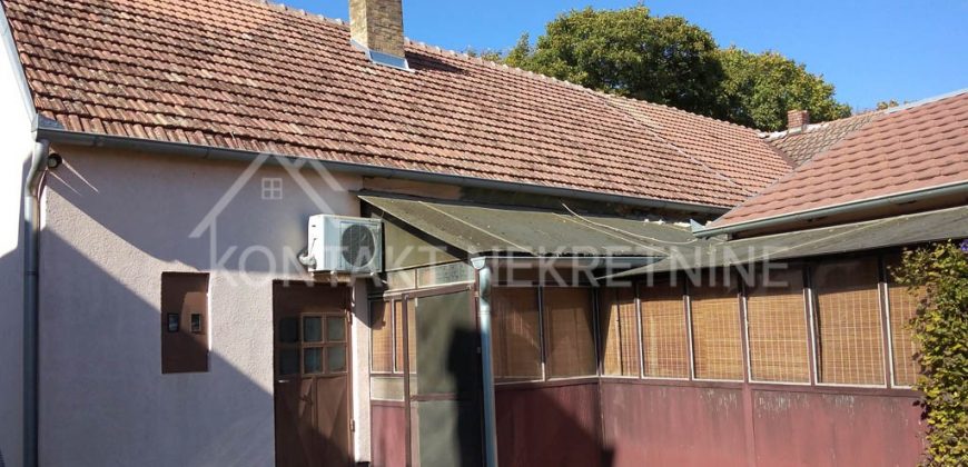 Kompletno Renovirana Prizemna Kuća