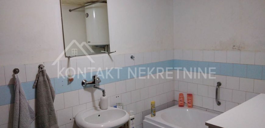 Kompletno Renovirana Prizemna Kuća