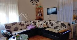 Četvorosobna Prizemna Kuća Sa Radionicom