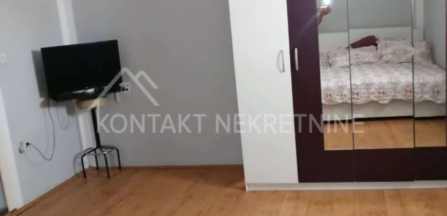 Prostrana Kuća U Istočnom Delu Rume