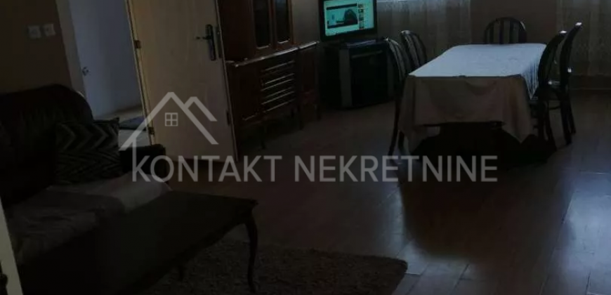 Prostrana Kuća U Istočnom Delu Rume