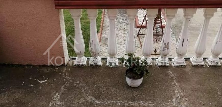 Prostrana Kuća U Istočnom Delu Rume