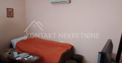 Dve Kuće u Donjim Petrovcima