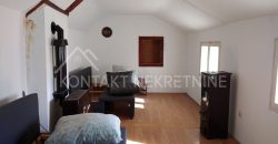 Dve Kuće u Donjim Petrovcima