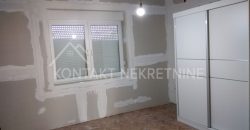 Dve Kuće u Donjim Petrovcima