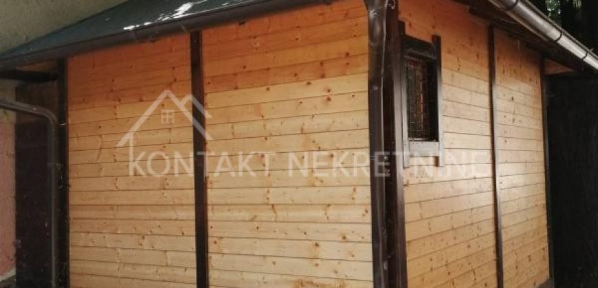 KIOSK KOD MALOG PARKA