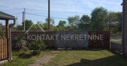 Seosko imanje u centru Buđanovaca