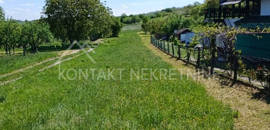 Na Prodaju Građevinski Plac u Vrdniku – Potes Galamboš