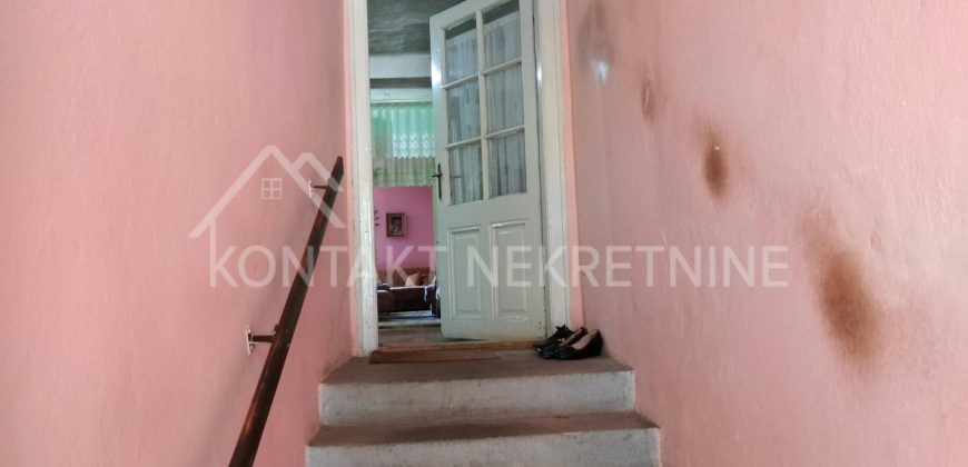 STAMBENO POSLOVNI PROSTOR U CENTRU RUME