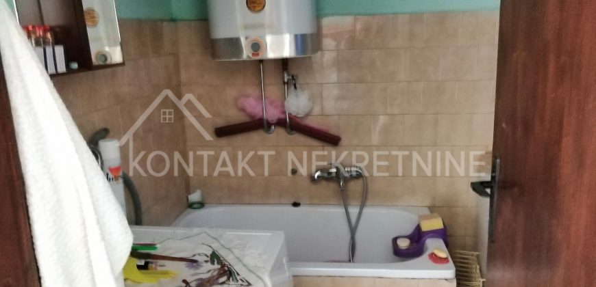 STAMBENO POSLOVNI PROSTOR U CENTRU RUME