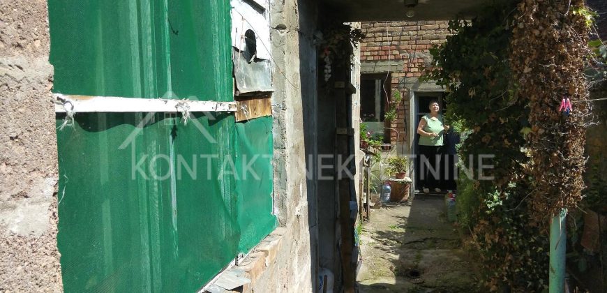 STAMBENO POSLOVNI PROSTOR U CENTRU RUME