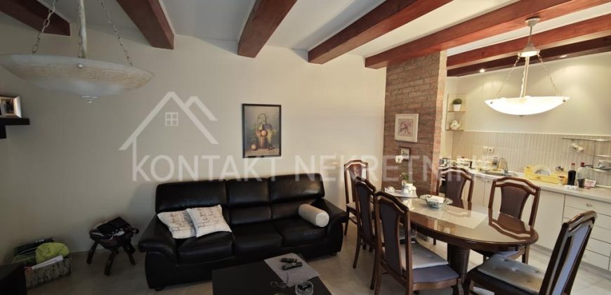 Renovirana Kuća U Nikincima