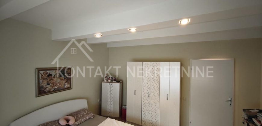 Renovirana Kuća U Nikincima