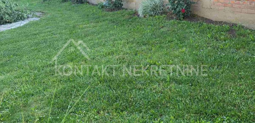 Renovirana Kuća U Nikincima