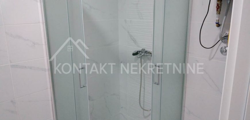 Nov Dvosoban Stan U Prizemlju – Centar Rume