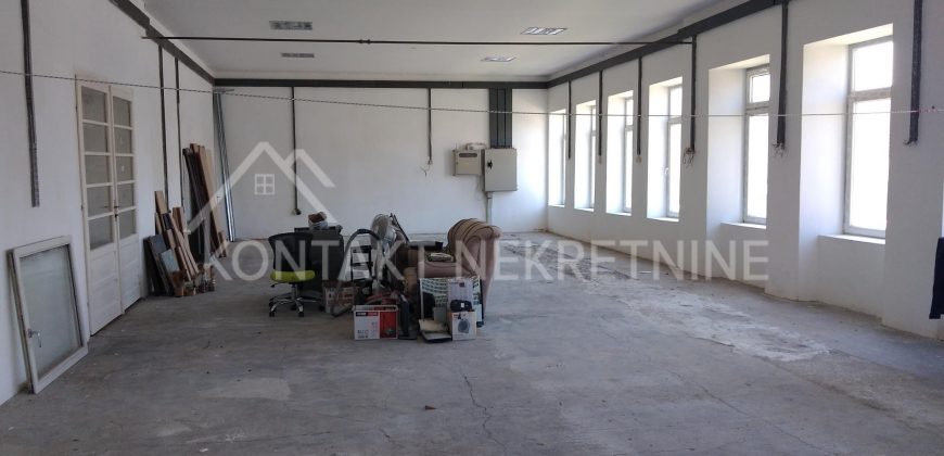 STAMBENO POSLOVNI PROSTOR U CENTRU KRALJEVACA