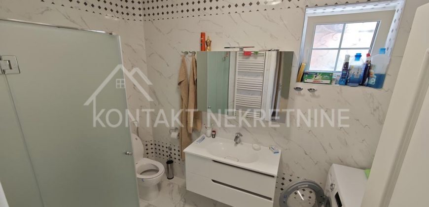 Savršena Kuća Za Miran Porodični Život – TOP Lokacija!