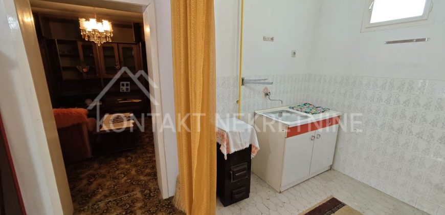 Prodaje Se Prizemna Kuća U Rumi 99m²