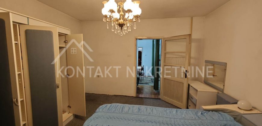 Prodaje Se Prizemna Kuća U Rumi 99m²