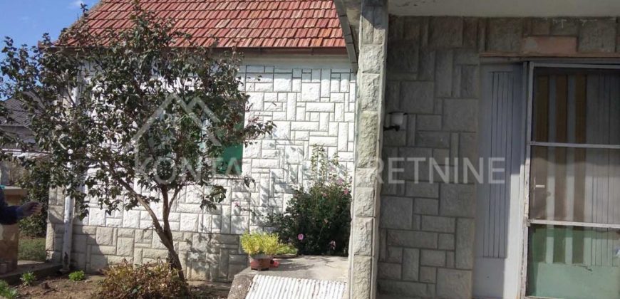 Prizemna Kuća U Rumi (73m²)