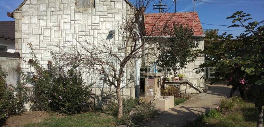 Prizemna Kuća U Rumi (73m²)