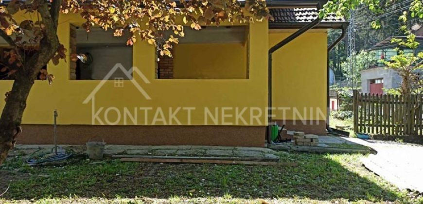 Prodaje Se Kuća U Blizini Manastira Velika Remeta