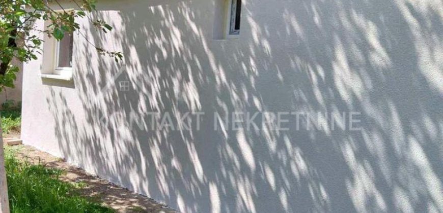 Prodaje Se Kuća U Blizini Manastira Velika Remeta