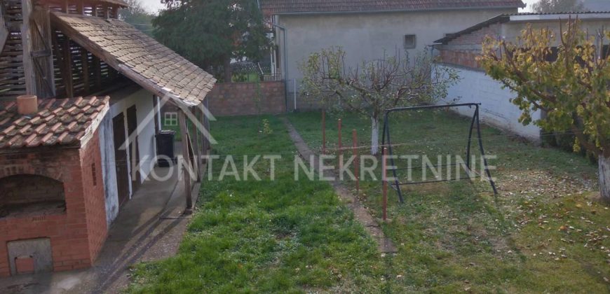 Na Prodaju Porodična Kuća U Rumi – Nov Krov, PVC, CG