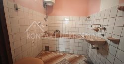 Prodaje Se Dvojna Kuća Sa Dodatnim Objektima Na 4.5a Placa