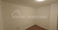 Stan U Centru Rume U Zgradi Sa Liftom