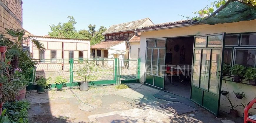 Kuća 160 m² Na Prodaju – Odlična Prilika Za Višečlane Porodice!