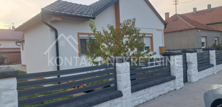 Na Prodaju Kuća sa Letnjikovcem i Garažom – Blizina Borkovca!