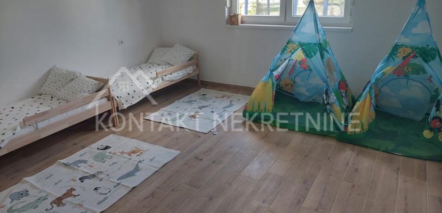 Na Prodaju Kuća sa Letnjikovcem i Garažom – Blizina Borkovca!