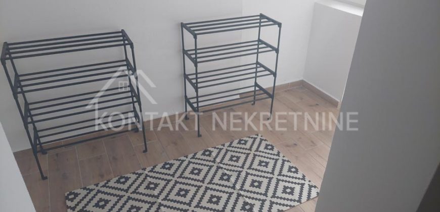 Na Prodaju Kuća sa Letnjikovcem i Garažom – Blizina Borkovca!