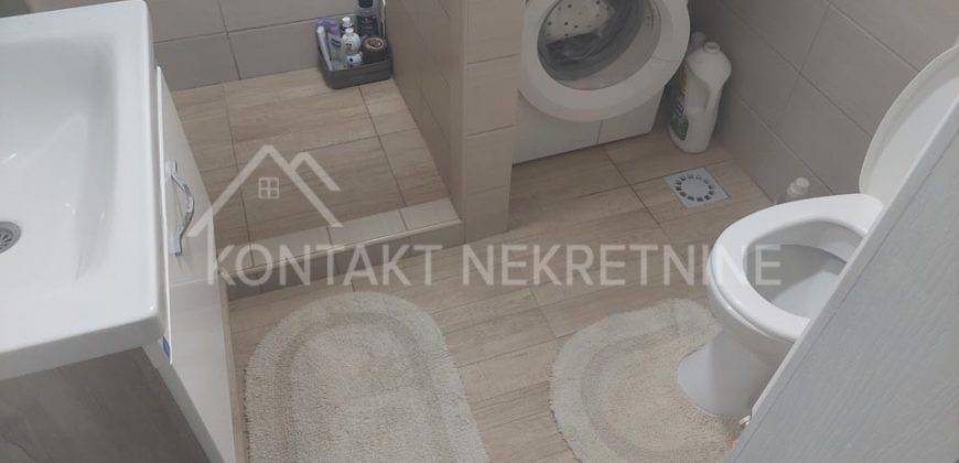 Na Prodaju Kuća sa Letnjikovcem i Garažom – Blizina Borkovca!