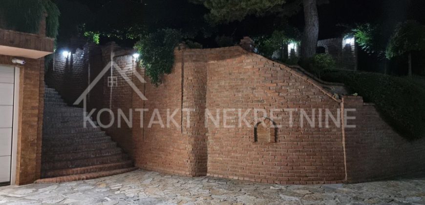 Na Prodaju Luksuzna Kuća U Irigu – Blizina Manastira Novo Hopovo