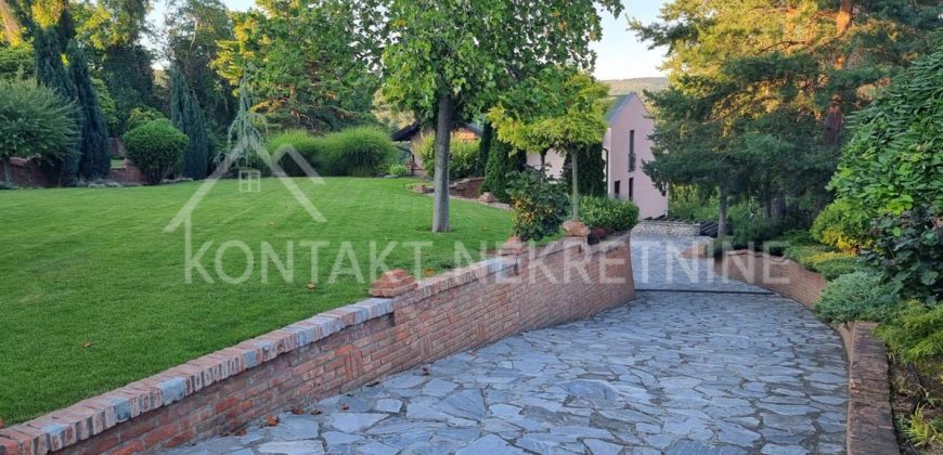 Na Prodaju Luksuzna Kuća U Irigu – Blizina Manastira Novo Hopovo