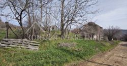 Odlična Prilika – Građevinski Plac U Blizini Crkve | Jazak