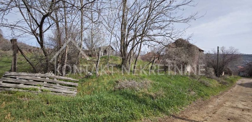 Odlična Prilika – Građevinski Plac U Blizini Crkve | Jazak