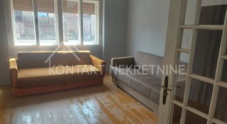 Porodična Kuća 180 m² – Odlična Lokacija, Uveden Gas