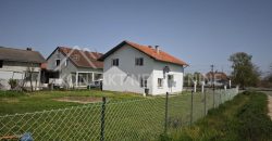 Prostrana Porodična Kuća Sa Dvorištem – Donji Petrovci