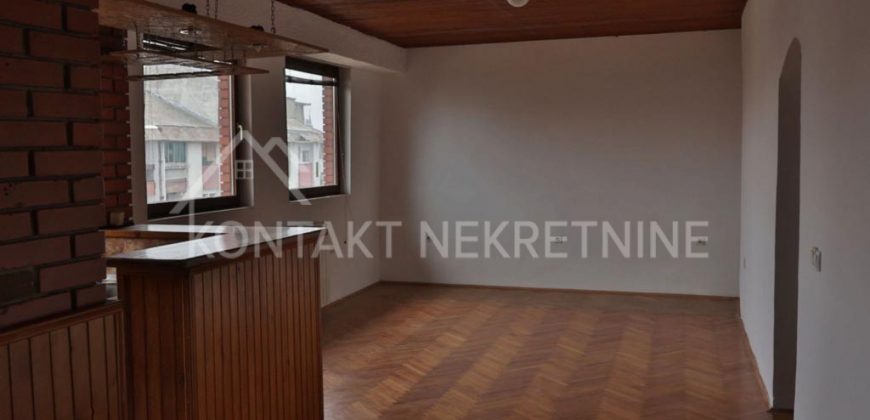Jednoiposoban Stan Kod Doma Zdravlja – Odlična Lokacija
