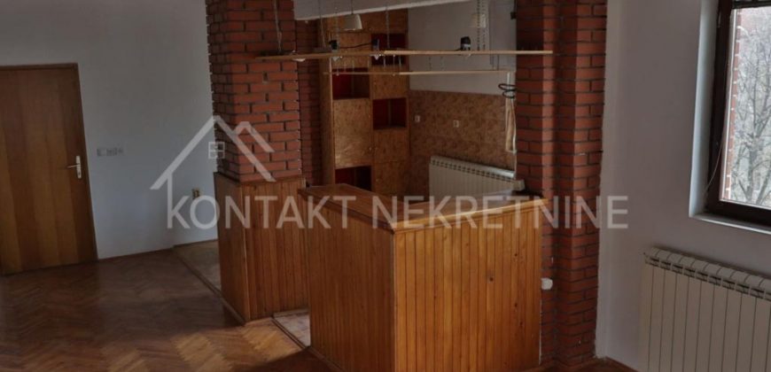 Jednoiposoban Stan Kod Doma Zdravlja – Odlična Lokacija