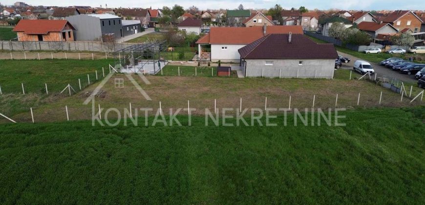 Građevinsko Zemljište 6.5 Ari – Nasut I Ograđen Plac Kod Vrtića „Kockica“