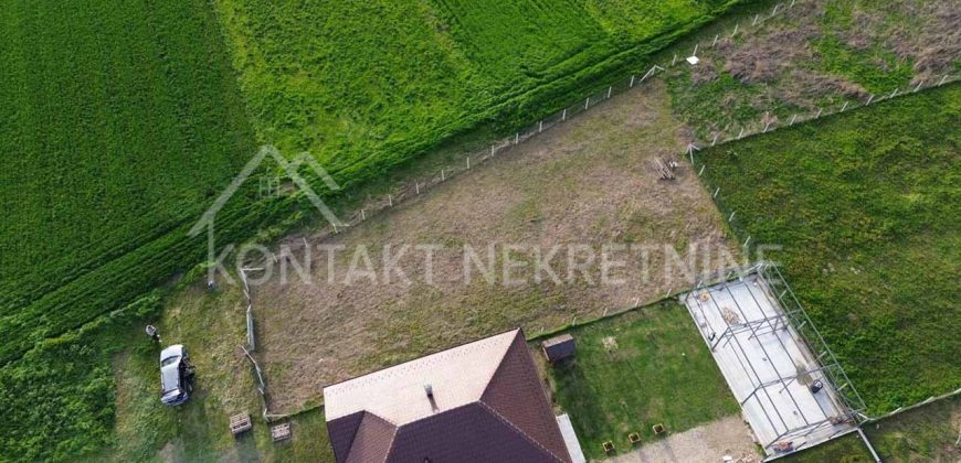 Građevinsko Zemljište 6.5 Ari – Nasut I Ograđen Plac Kod Vrtića „Kockica“