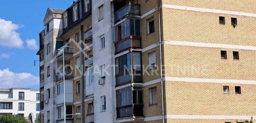 Dvosoban Stan U Centru Rume, Dvorišno Orijentisan!
